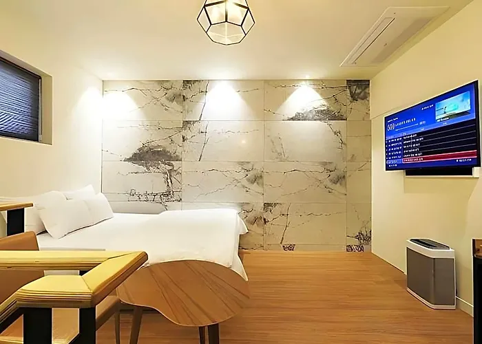 Celint Hotel 2*